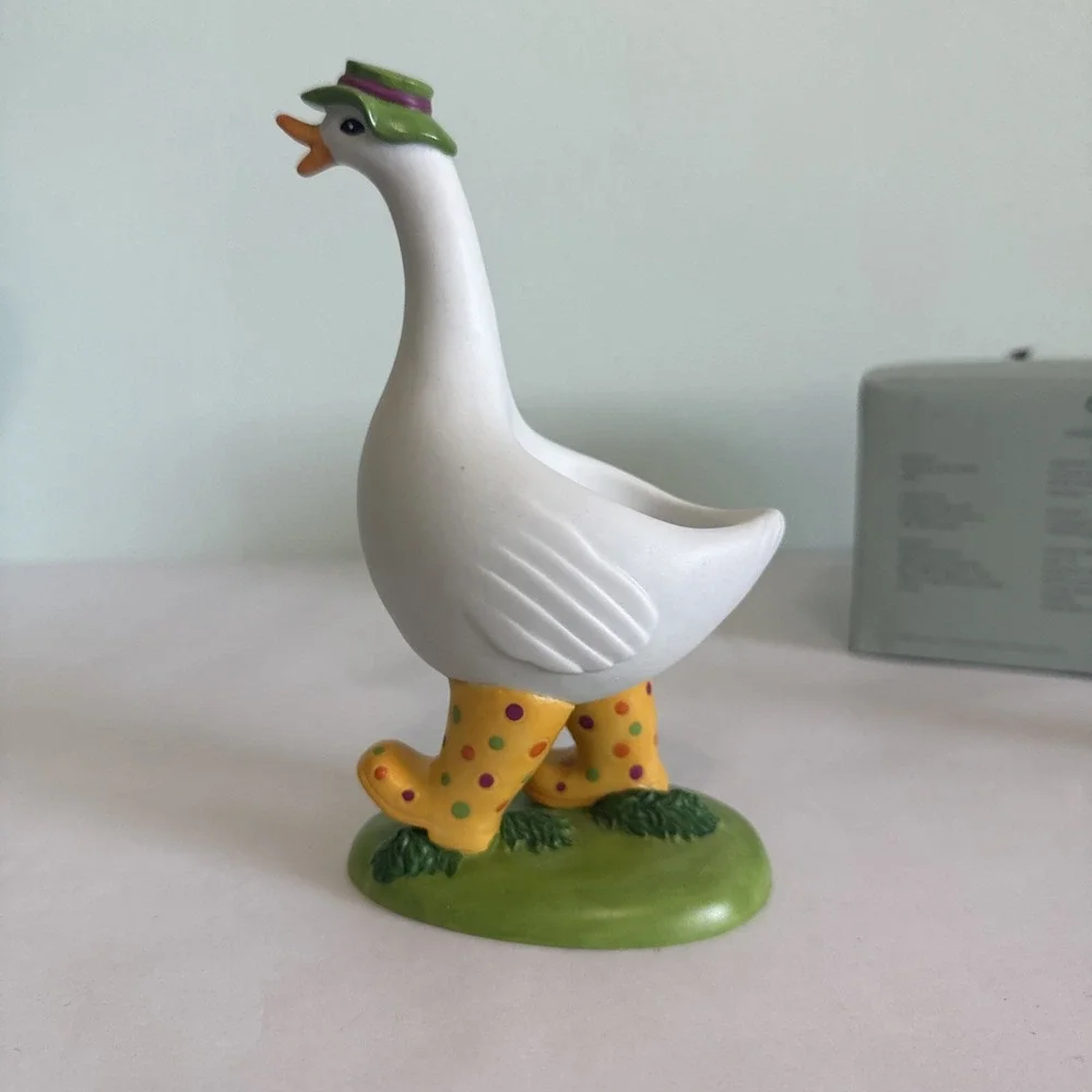Partylite Spring Emotions Mother Goose, Baby Chick, Yellow Boots  Candle Holder